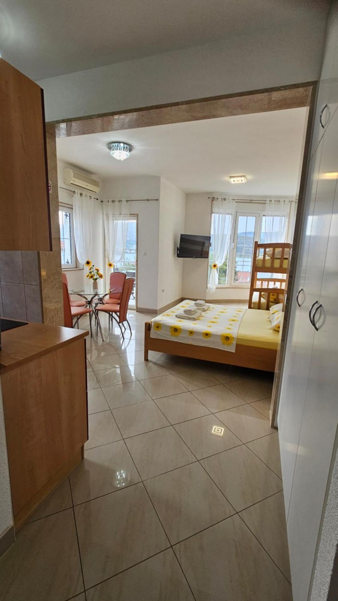 Apartmani Barnjak Trogir Exterior photo